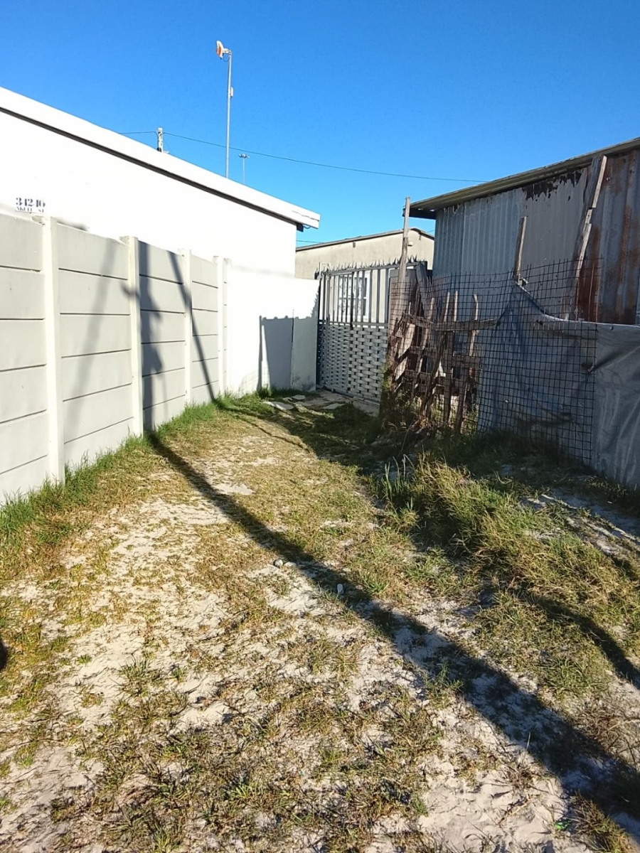  Bedroom Property for Sale in Harare Western Cape